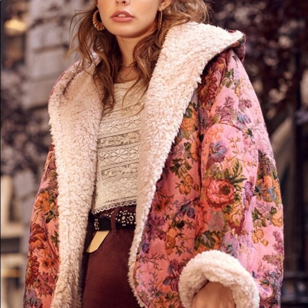ISO!! UO Beatriz reversible cozy coat teddy floral